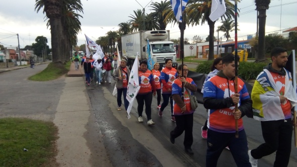 Marcha de FUCVAM a pie desde San José Del 21 al 24 mayo.